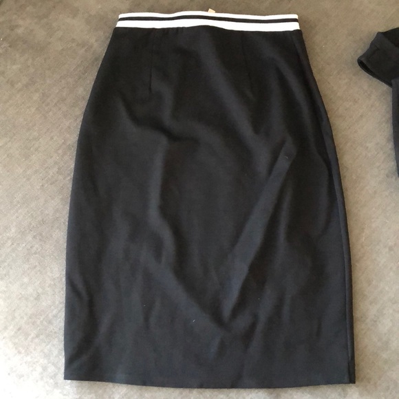 Two piece crop top and skirt - Picture 3 of 5